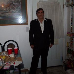 Meet your Posher, Emanuel